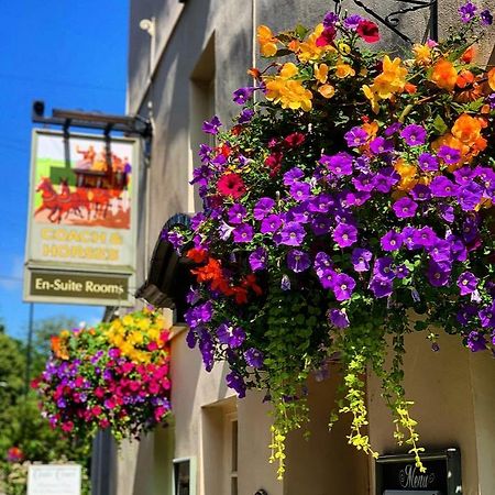 The Coach And Horses Inn Chepstow Exteriér fotografie