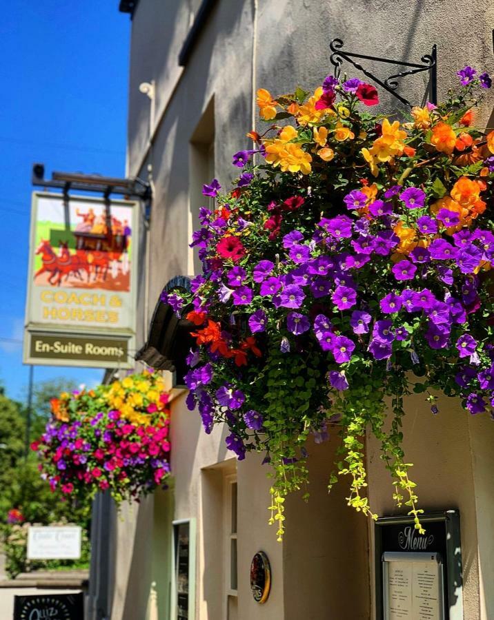 The Coach And Horses Inn Chepstow Exteriér fotografie